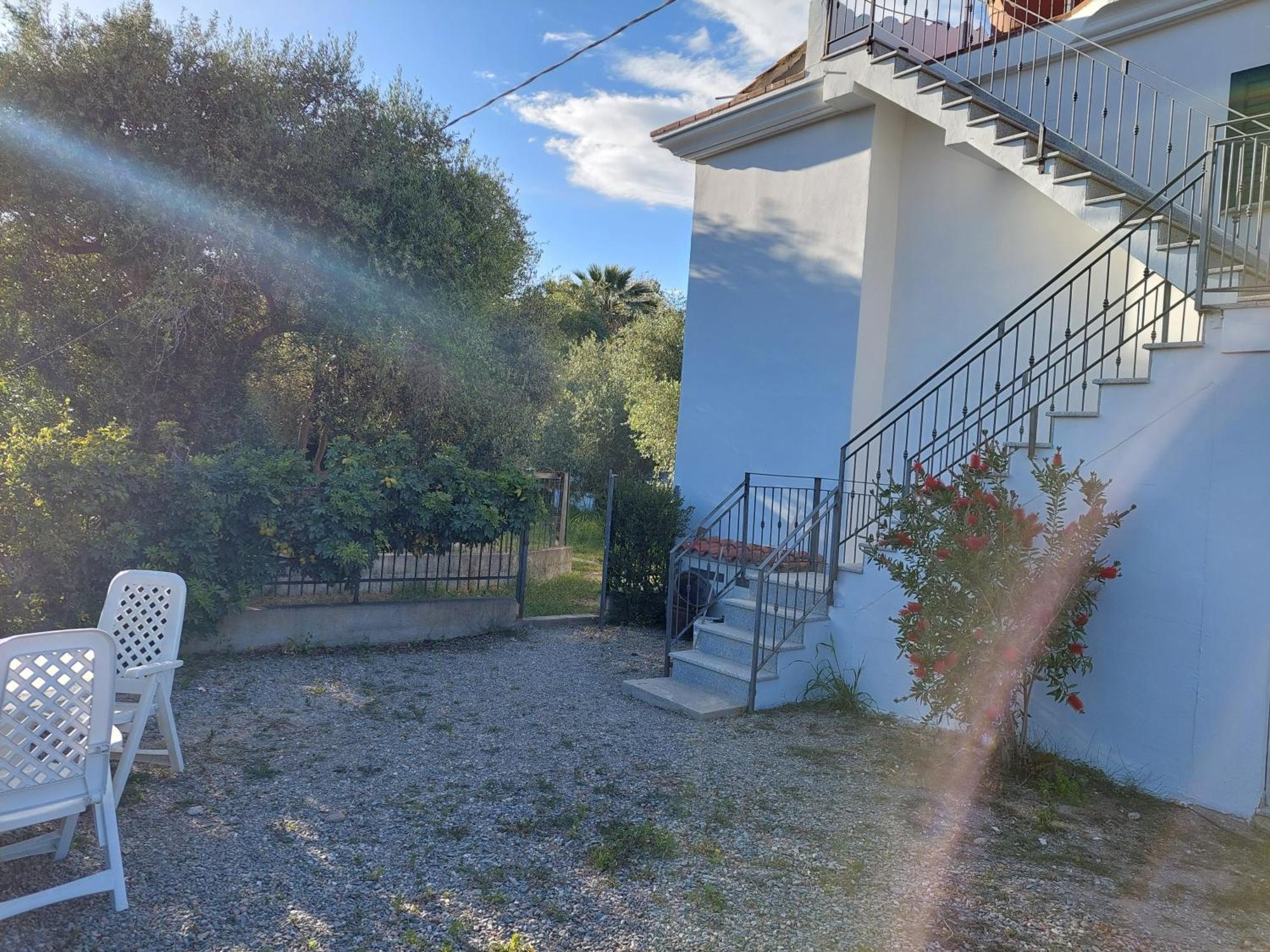 Deiana'S Apartment - Cardedu Beachside Экстерьер фото